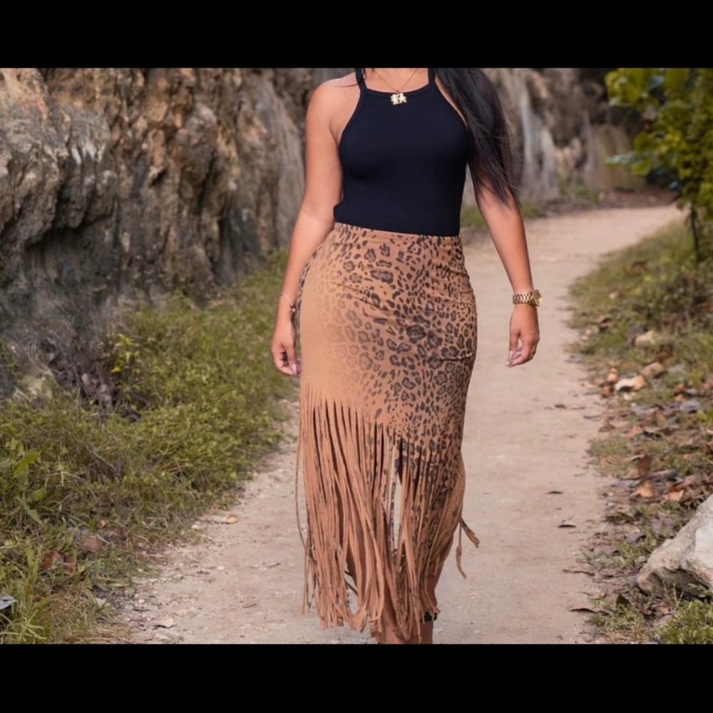 Skirt - Picture 1 of 1